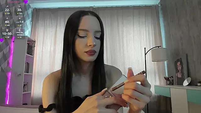 flora off online show from December 17, 6:41 am