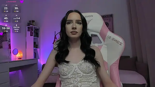 Snapshot of flora_off chatting on May 17, 10:00 am flora off online show from May 17, 10:00 am