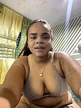 Snapshot of Evabigass chatting on October 13, 9:26 pm Evabigass online show from October 13, 9:26 pm