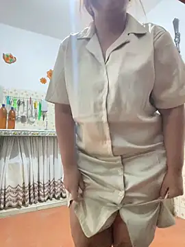 Evabigass online show from April 4, 11:40 am