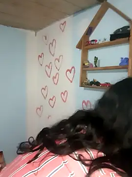 Snapshot of Elvishcassie_ chatting on February 11, 8:52 pm Elvishcassie online show from February 11, 8:52 pm