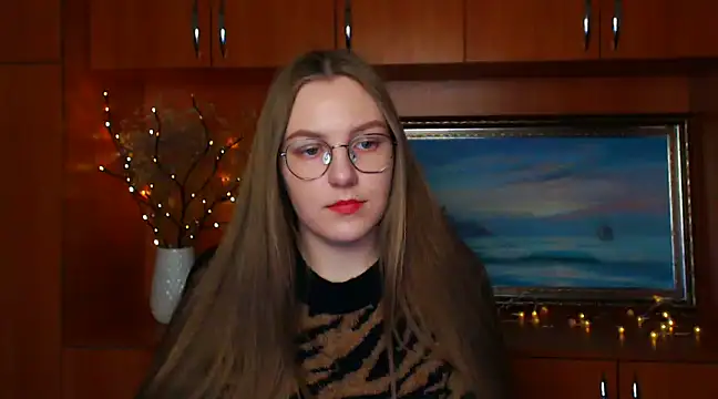 Snapshot of _AlMamiyy_ chatting on December 13, 2:16 pm AlMamiyy online show from December 13, 2:16 pm