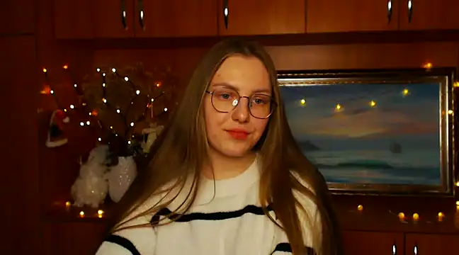 Snapshot of _AlMamiyy_ chatting on January 5, 5:30 pm AlMamiyy online show from January 5, 5:30 pm