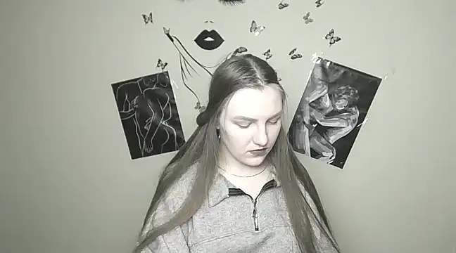 Snapshot of _AlMamiyy_ chatting on January 17, 3:43 pm AlMamiyy online show from January 17, 3:43 pm