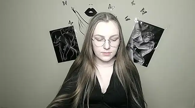 Snapshot of _AlMamiyy_ chatting on January 28, 7:21 pm AlMamiyy online show from January 28, 7:21 pm