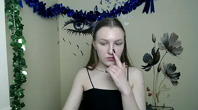 Snapshot of _AlMamiyy_ chatting on February 3, 4:31 pm AlMamiyy online show from February 3, 4:31 pm