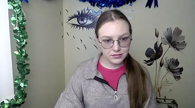 Snapshot of _AlMamiyy_ chatting on February 18, 7:54 am AlMamiyy online show from February 18, 7:54 am