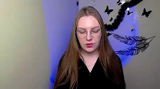 Snapshot of _AlMamiyy_ chatting on February 23, 2:14 pm AlMamiyy online show from February 23, 2:14 pm