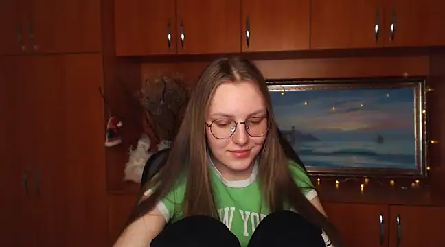 Snapshot of _AlMamiyy_ chatting on February 25, 4:31 pm AlMamiyy online show from February 25, 4:31 pm