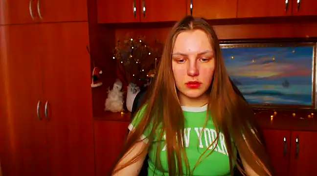 Snapshot of _AlMamiyy_ chatting on February 27, 2:00 pm AlMamiyy online show from February 27, 2:00 pm