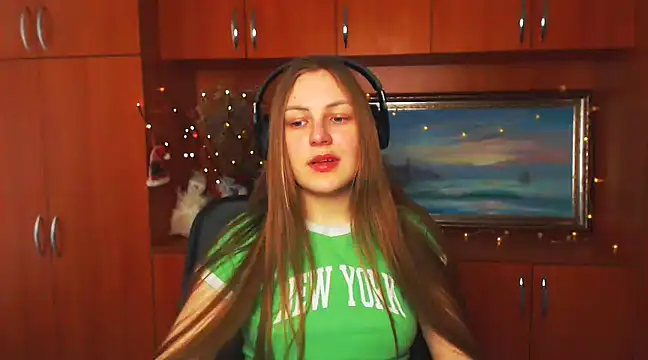 Snapshot of _AlMamiyy_ chatting on March 4, 1:28 pm AlMamiyy online show from March 4, 1:28 pm