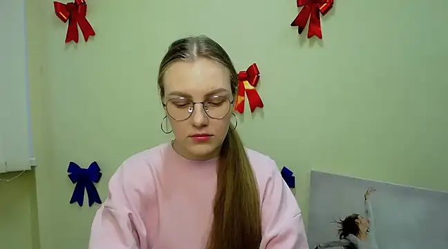 Snapshot of _AlMamiyy_ chatting on March 19, 7:40 am AlMamiyy online show from March 19, 7:40 am