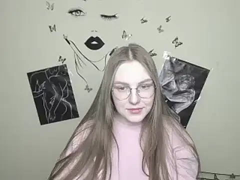 Snapshot of _AlMamiyy_ chatting on March 21, 3:57 pm AlMamiyy online show from March 21, 3:57 pm