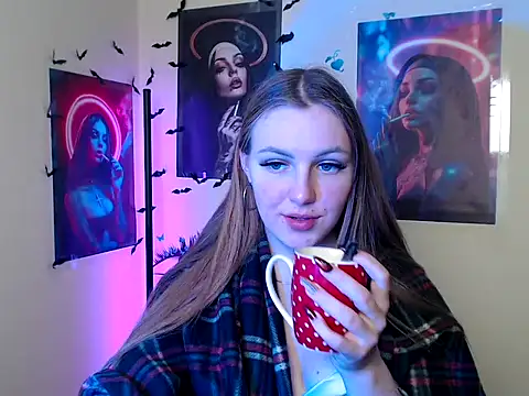 Snapshot of _AlMamiyy_ chatting on October 3, 1:08 pm AlMamiyy online show from October 3, 1:08 pm