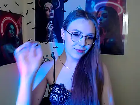 Snapshot of _AlMamiyy_ chatting on October 25, 8:03 pm AlMamiyy online show from October 25, 8:03 pm