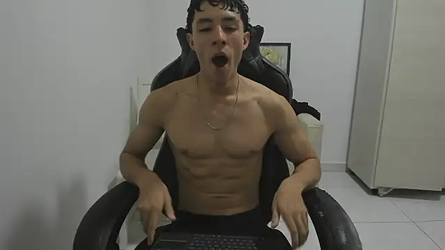 enzo sloran online show from February 12, 5:30 pm