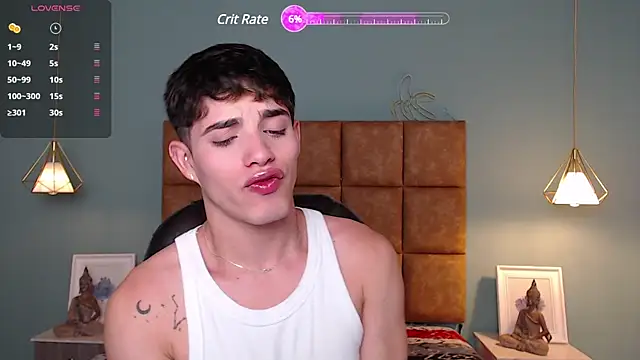 Snapshot of AlejooTwink chatting on January 14, 8:26 pm AlejooTwink online show from January 14, 8:26 pm