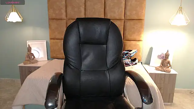 Snapshot of AlejooTwink chatting on February 23, 1:02 am AlejooTwink online show from February 23, 1:02 am