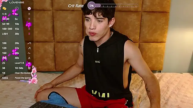 Snapshot of AlejooTwink chatting on March 7, 9:27 pm AlejooTwink online show from March 7, 9:27 pm