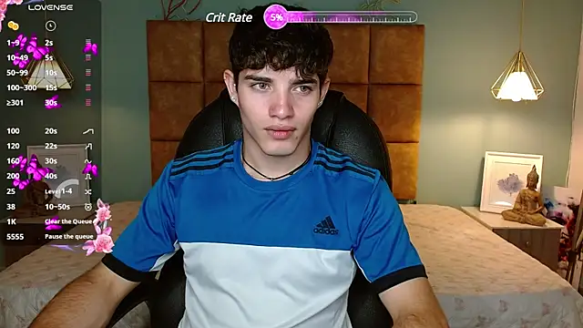 Snapshot of AlejooTwink chatting on March 9, 6:11 pm AlejooTwink online show from March 9, 6:11 pm