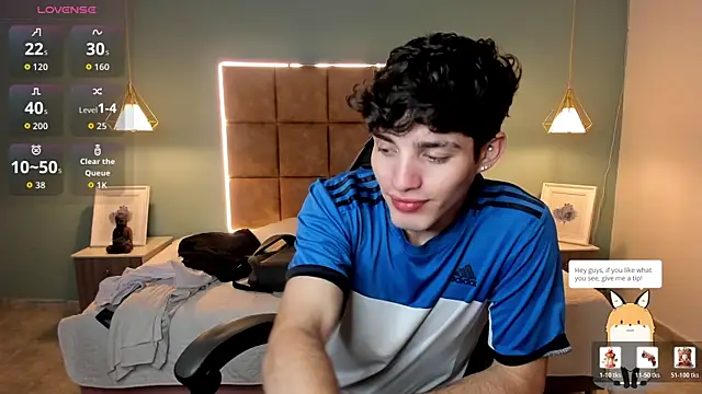 AlejooTwink online show from April 15, 4:08 am