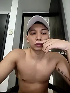 Snapshot of eldeboranenas chatting on June 8, 10:21 pm eldeboranenas online show from June 8, 10:21 pm