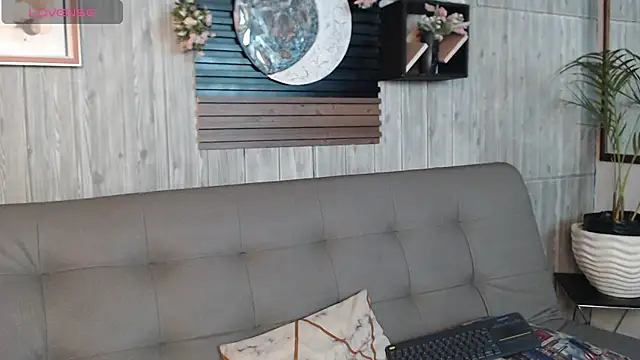 Layla 707 online show from November 28, 9:06 pm