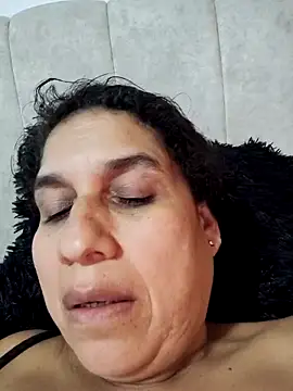 siri duque online show from February 13, 9:17 pm