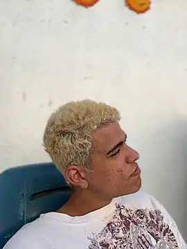 Leo bunny hot online show from March 15, 9:21 pm