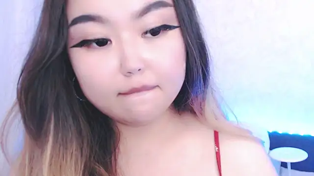 amelia sunlight online show from August 6, 8:22 pm