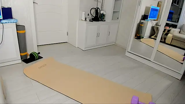 Snapshot of Pawsitive_Panther chatting on December 26, 2:27 pm Pawsitive Panther online show from December 26, 2:27 pm