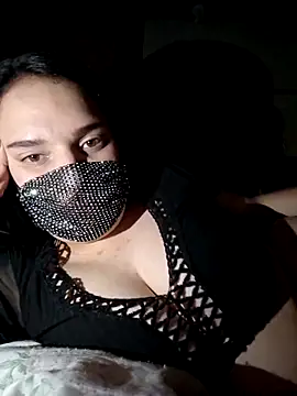 Snapshot of Laurencraft chatting on June 15, 1:52 am Laurencraft online show from June 15, 1:52 am