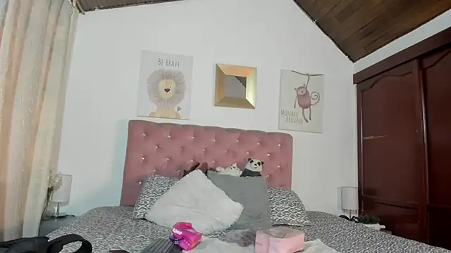 CelessteRedds online show from January 8, 11:34 am