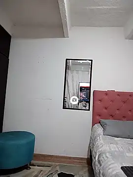 Venus-Wood online show from April 7, 6:30 pm