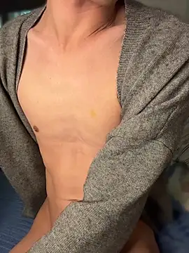 ADilil online show from April 29, 2:04 am