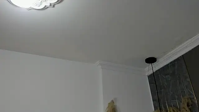 Snapshot of Slut_Milf_ chatting on September 25, 7:06 pm Slut Milf  online show from September 25, 7:06 pm