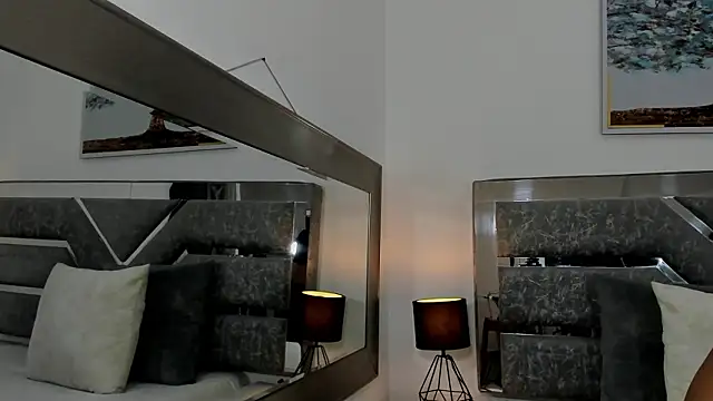 Slut Milf  online show from March 29, 1:22 pm