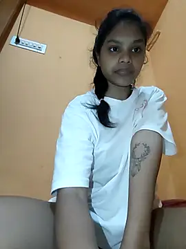 Snapshot of Cool__girl chatting on November 1, 7:49 pm Cool girl online show from November 1, 7:49 pm