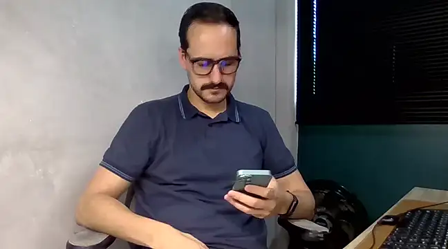 Superdad online show from December 9, 1:55 pm