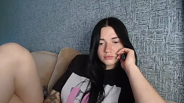 Snapshot of Liana_diva chatting on June 7, 11:14 am Liana diva online show from June 7, 11:14 am