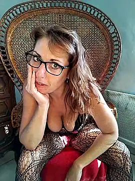 Snapshot of misslynexxx chatting on May 7, 8:09 am misslynexxx online show from May 7, 8:09 am