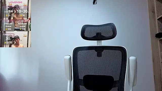 Cristopher23  online show from November 19, 11:54 am