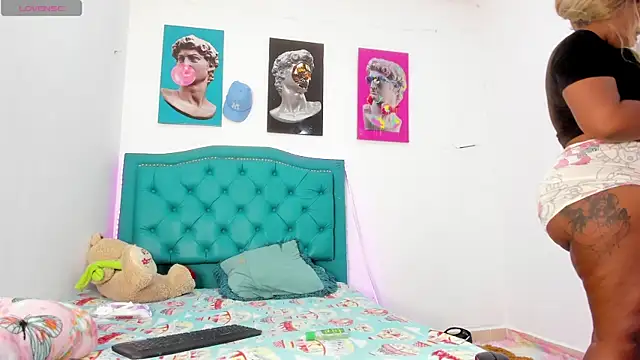 Lilybaudinx96 online show from February 11, 3:00 am