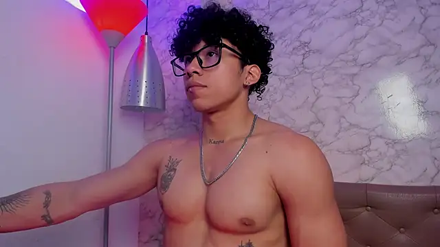 AkazaBoy  online show from January 8, 6:26 am