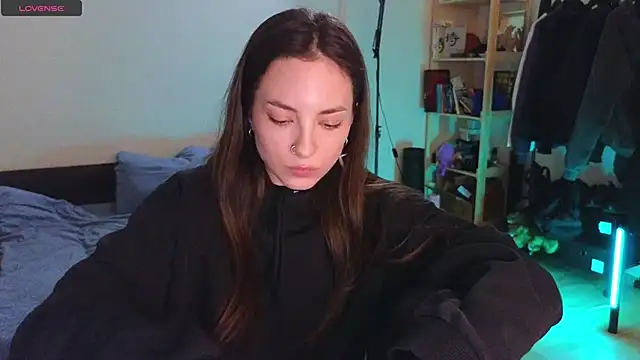 Snapshot of Space_X_Roxy_ chatting on March 3, 5:18 pm Space X Roxy  online show from March 3, 5:18 pm