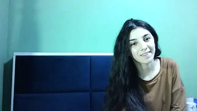 Ahotkittyxxx online show from December 18, 4:39 pm