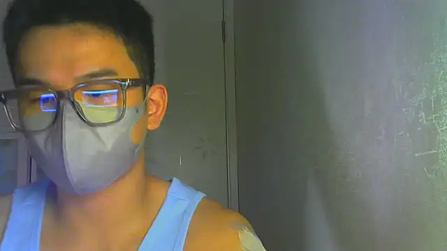 Snapshot of sweetboybyou chatting on July 26, 1:51 pm sweetboybyou online show from July 26, 1:51 pm