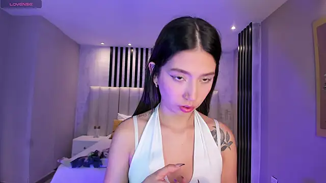 TaraLawrence online show from December 2, 2:50 am