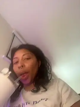 Snapshot of BaileyBaird chatting on February 26, 5:45 pm BaileyBaird online show from February 26, 5:45 pm