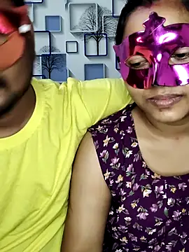 Snapshot of Hot_Bhabi08 chatting on May 5, 6:43 am Hot Bhabi08 online show from May 5, 6:43 am